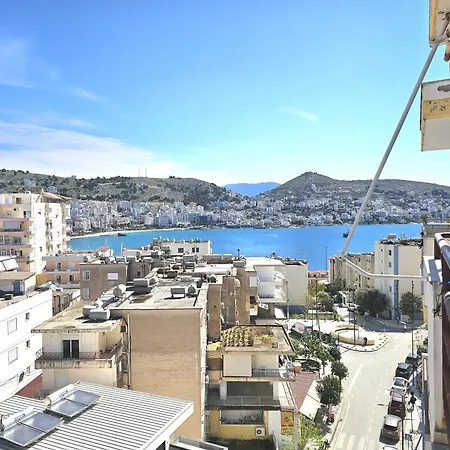Relax With Sea View Daire Saranda